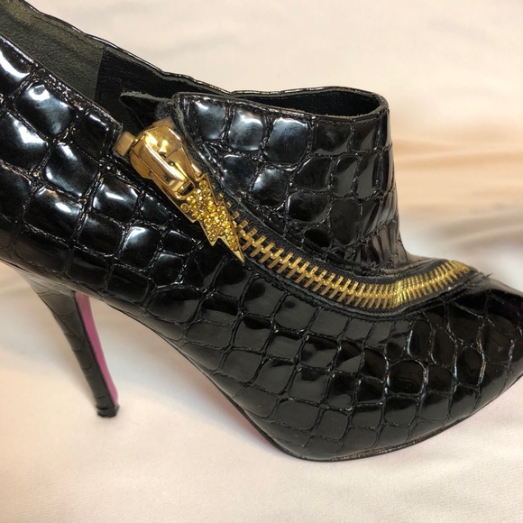 Betsey Johnson Tiana Booties - Picture 7 of 16